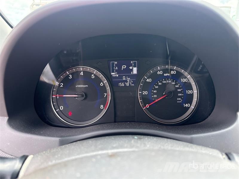 Hyundai Accent Automobile Carros