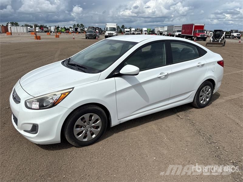 Hyundai Accent Automobile Carros
