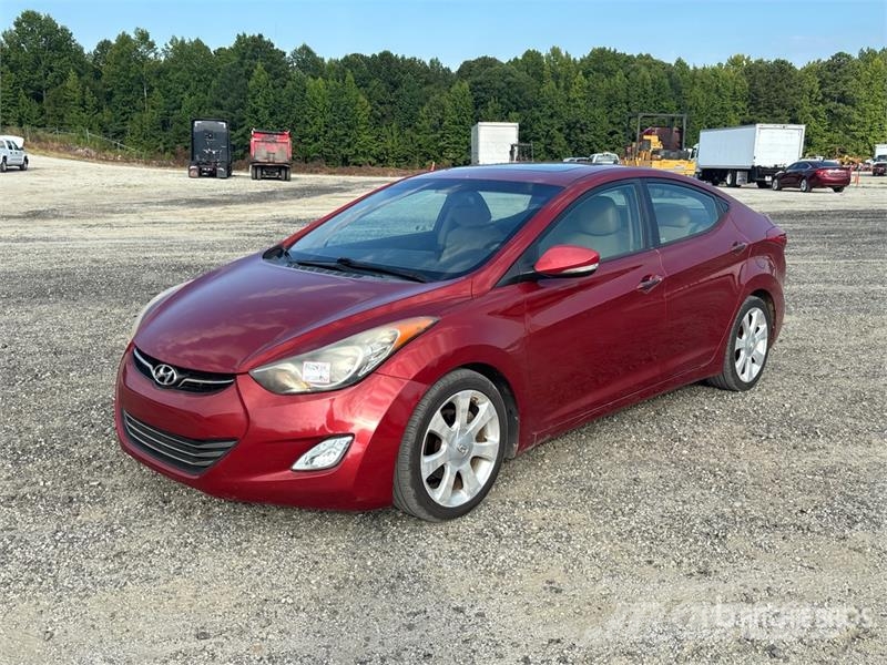 Hyundai Elantra Automobile Sõiduautod