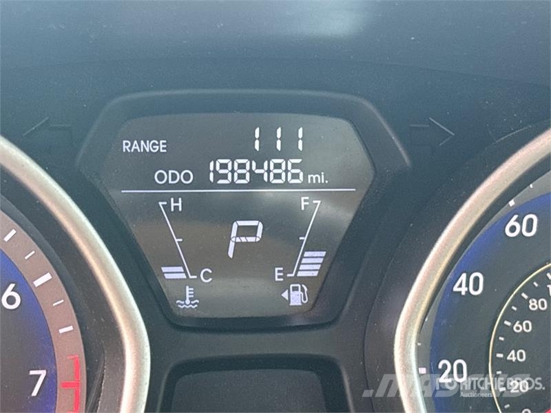Hyundai Elantra Automobile Sõiduautod