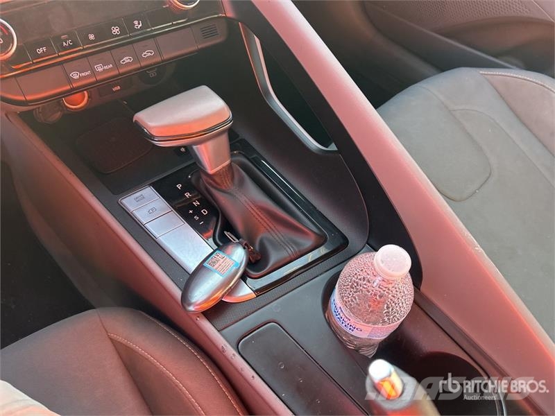 Hyundai Elantra SEL Sport Automobile Automašīnas