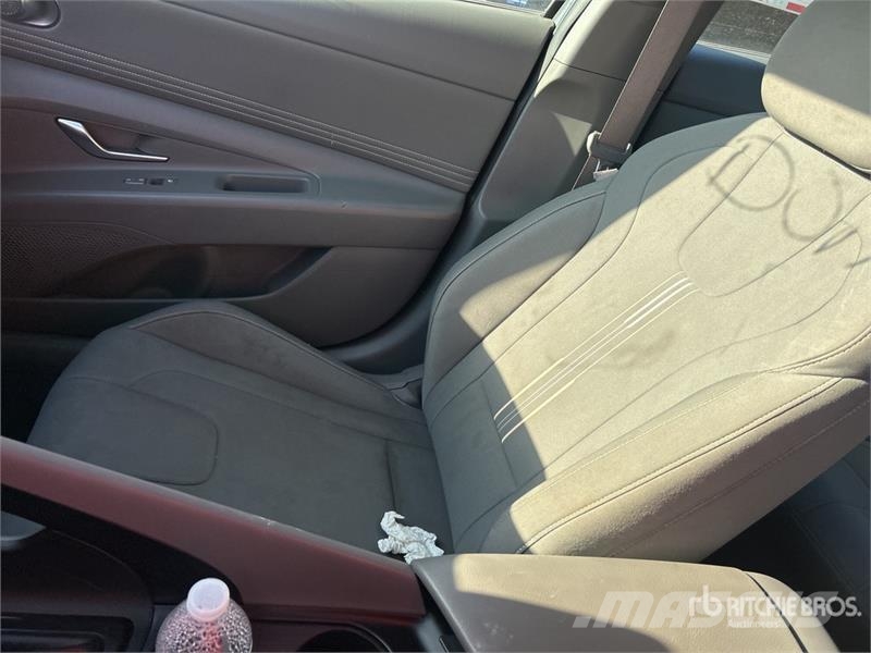 Hyundai Elantra SEL Sport Automobile PKWs