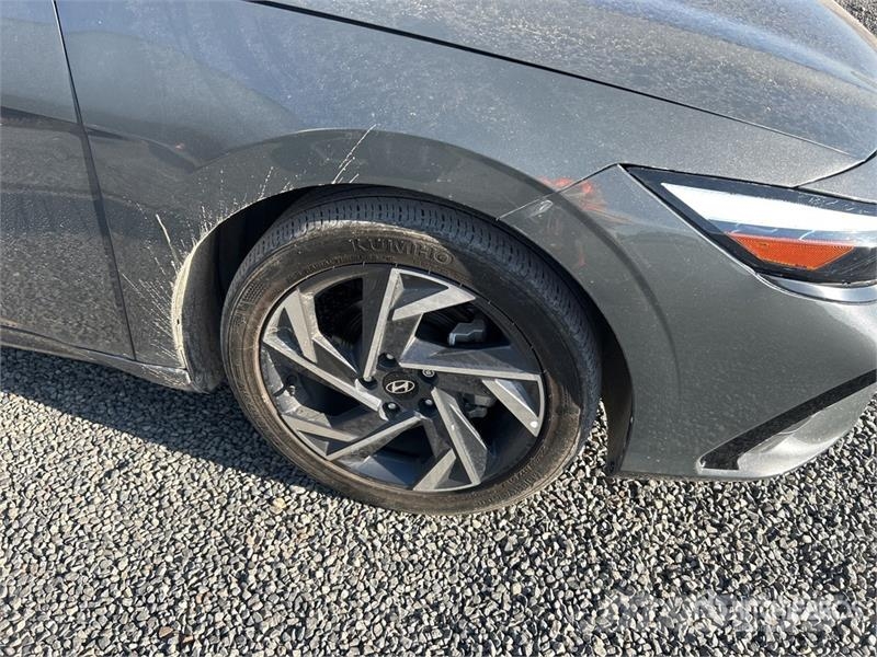 Hyundai Elantra SEL Sport Automobile Automašīnas