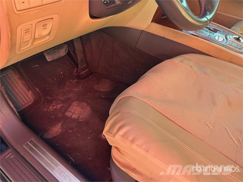 Hyundai Genesis Automobile 汽车