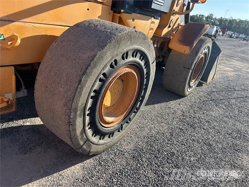 Hyundai HL740TM-7 Wheel Loader Gumikerekes homlokrakodók