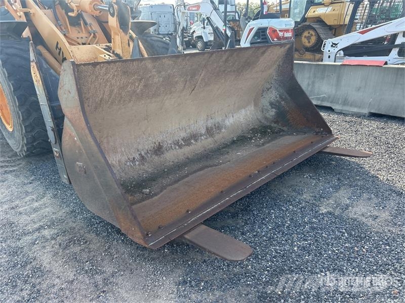 Hyundai HL757-9A Iekrāvēji uz riteņiem