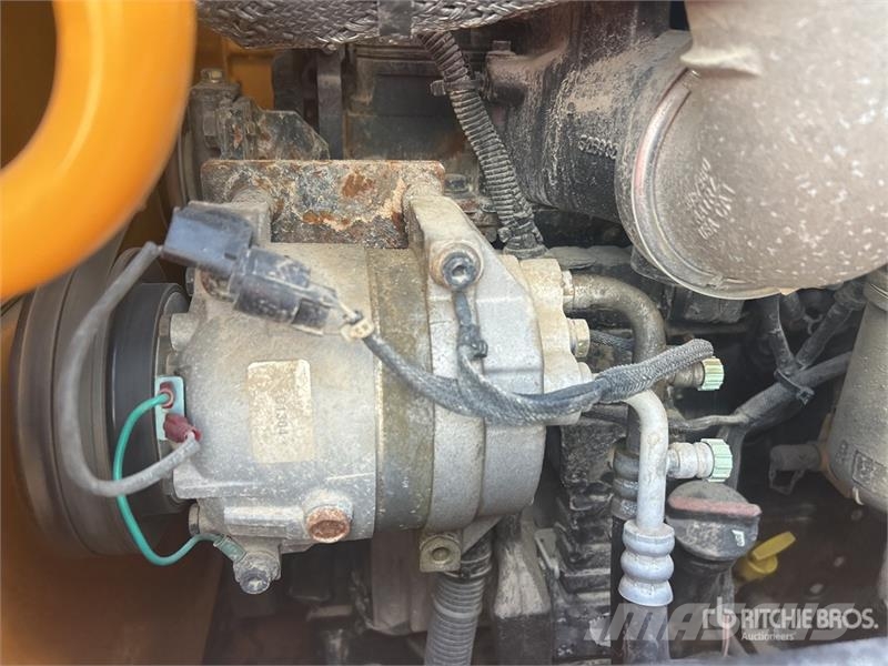 Hyundai HL757-9A Iekrāvēji uz riteņiem