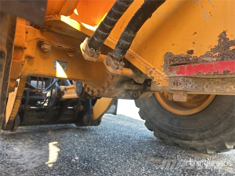 Hyundai HL757-9A Iekrāvēji uz riteņiem