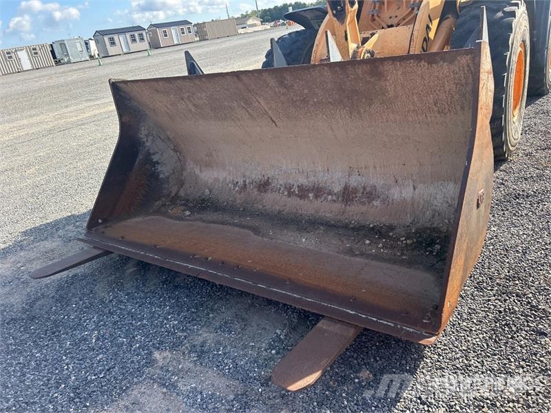 Hyundai HL757-9A Iekrāvēji uz riteņiem