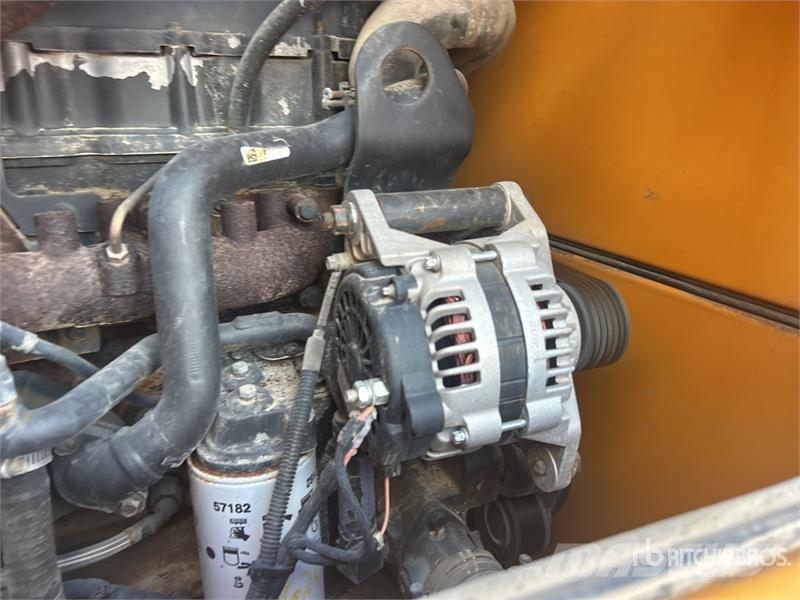 Hyundai HL757-9A Iekrāvēji uz riteņiem