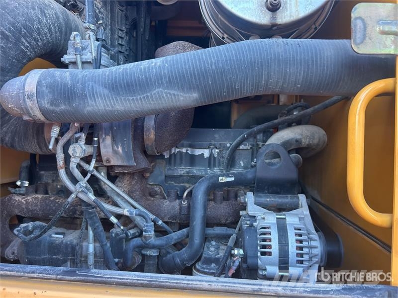 Hyundai HL757-9A Iekrāvēji uz riteņiem