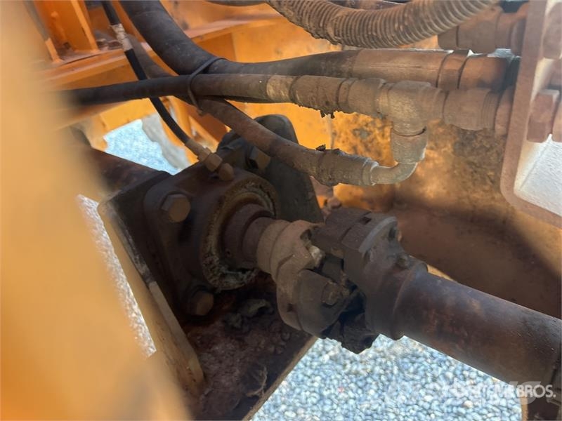 Hyundai HL757-9A Iekrāvēji uz riteņiem