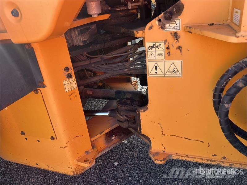 Hyundai HL757-9A Iekrāvēji uz riteņiem
