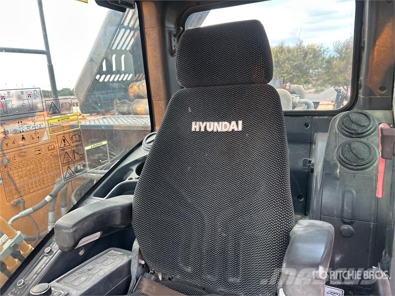 Hyundai HX160 L Tracked Excavator Escavadoras de rastos