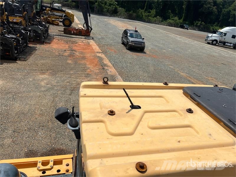 Hyundai HX160L Tracked Excavator Bageri guseničari