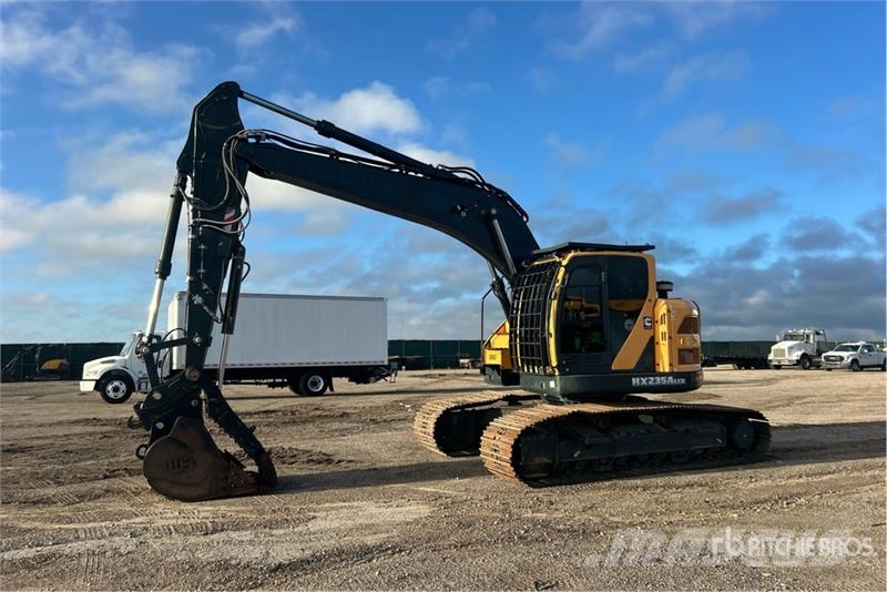 Hyundai HX235A LCR Tracked Excavator Bagri goseničarji