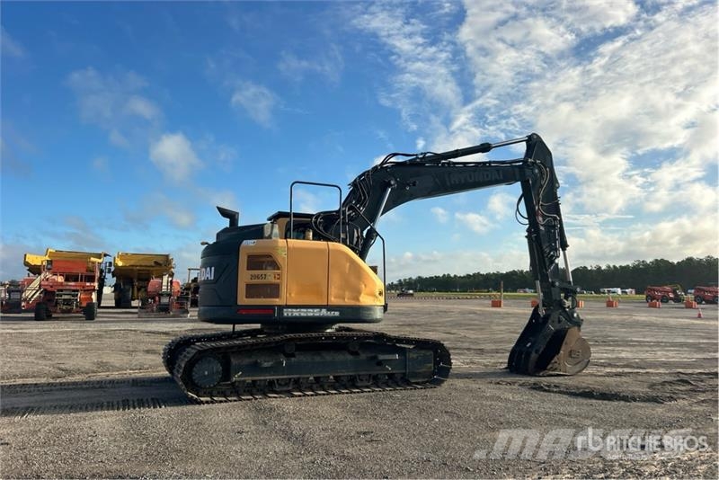 Hyundai HX235A LCR Tracked Excavator Bagri goseničarji