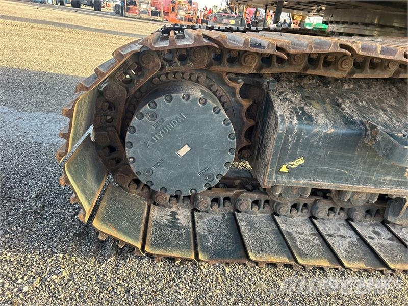 Hyundai HX235A LCR Tracked Excavator Bagri goseničarji