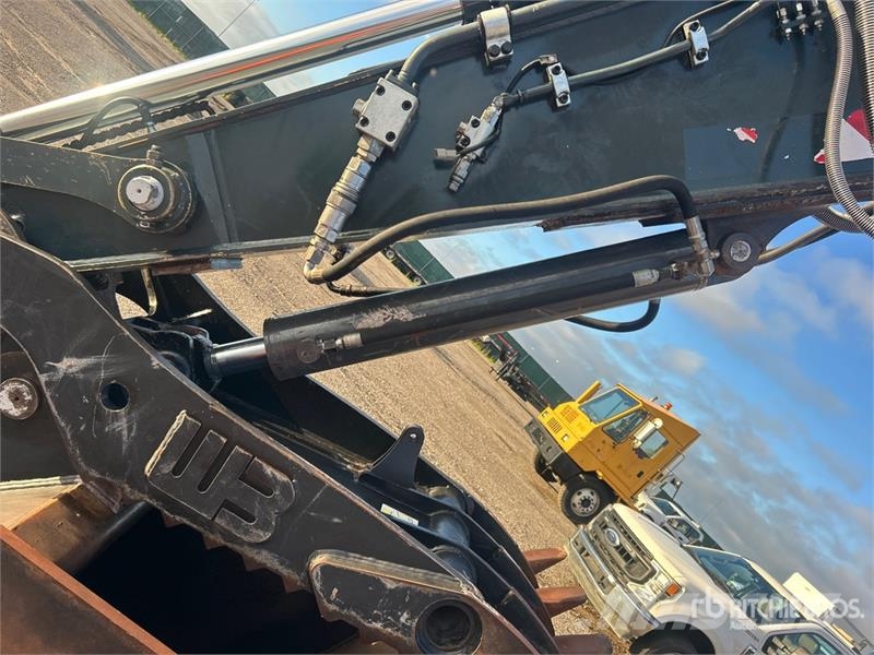Hyundai HX235A LCR Tracked Excavator Bagri goseničarji