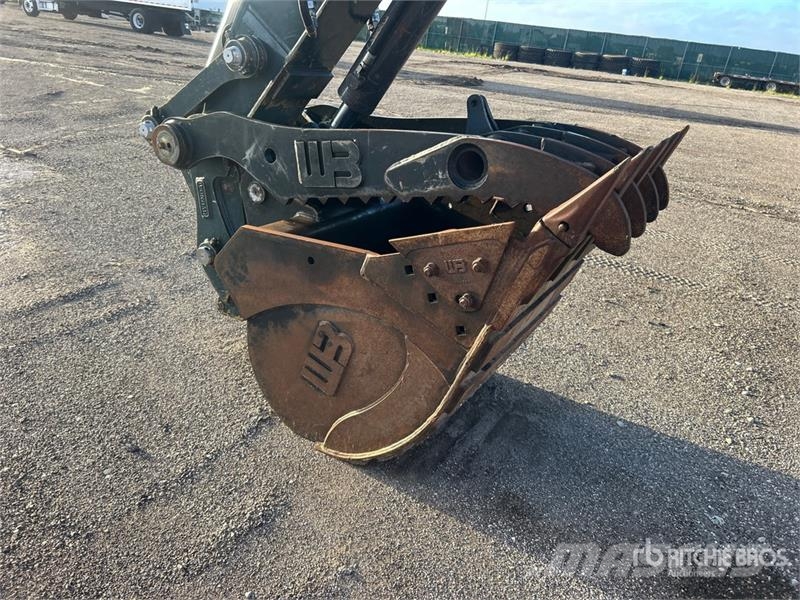 Hyundai HX235A LCR Tracked Excavator Bagri goseničarji