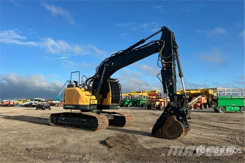 Hyundai HX235A LCR Tracked Excavator Bagri goseničarji