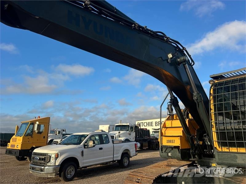 Hyundai HX235A LCR Tracked Excavator Bagri goseničarji