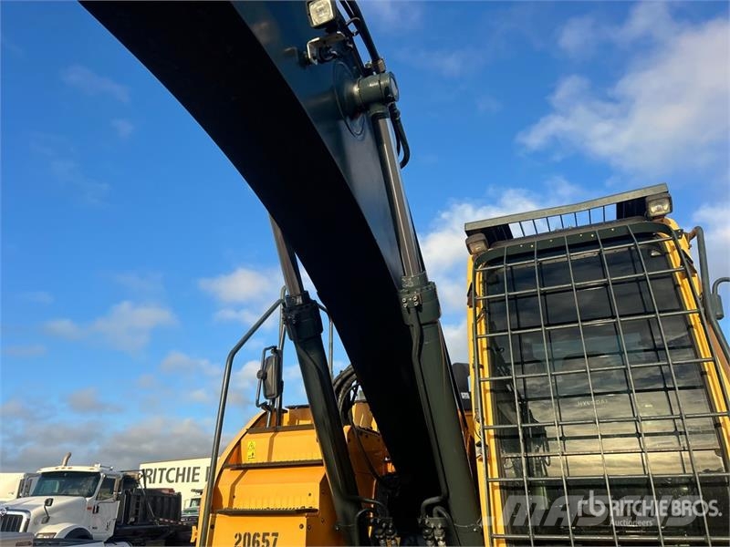 Hyundai HX235A LCR Tracked Excavator Bagri goseničarji