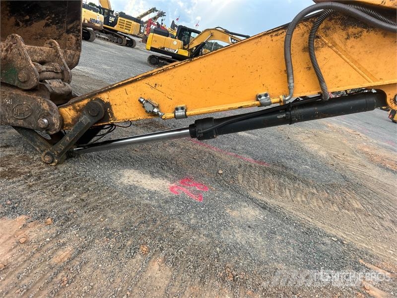 Hyundai HX330L Tracked Excavator Escavadoras de rastos