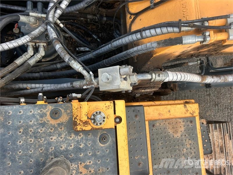 Hyundai HX330L Tracked Excavator Escavadoras de rastos