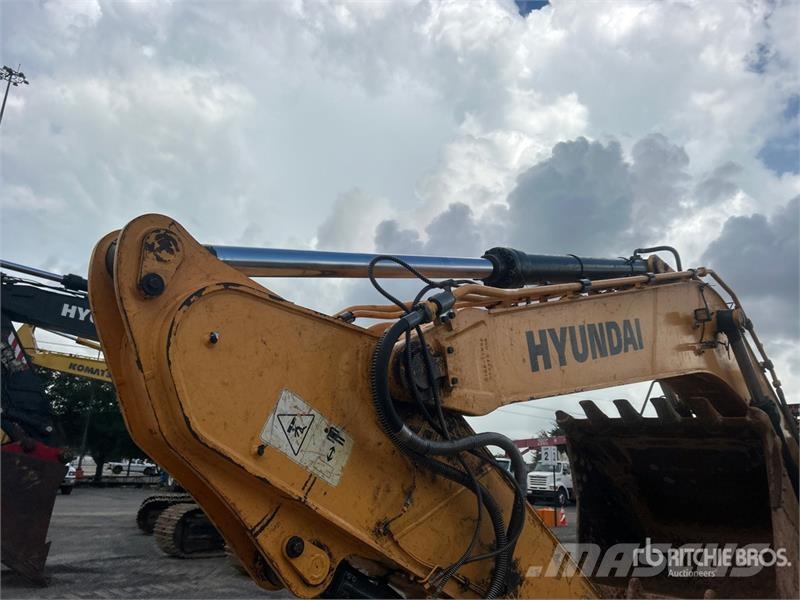 Hyundai HX330L Tracked Excavator Escavadoras de rastos