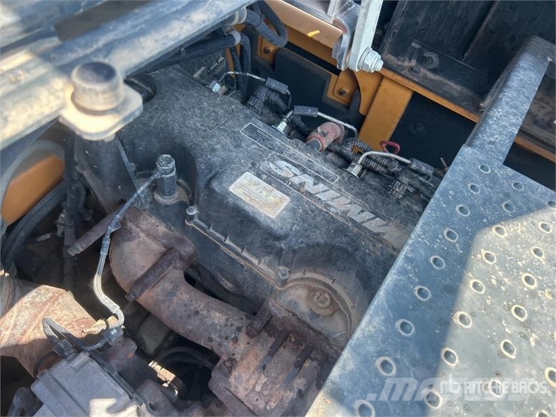 Hyundai HX480A L Bageri guseničari