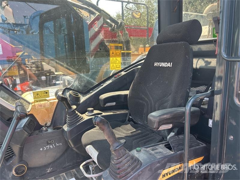Hyundai HX480A L Bageri guseničari
