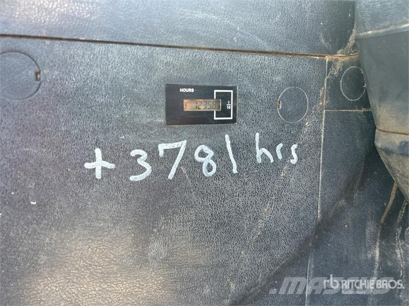 Hyundai HX480A L Bageri guseničari