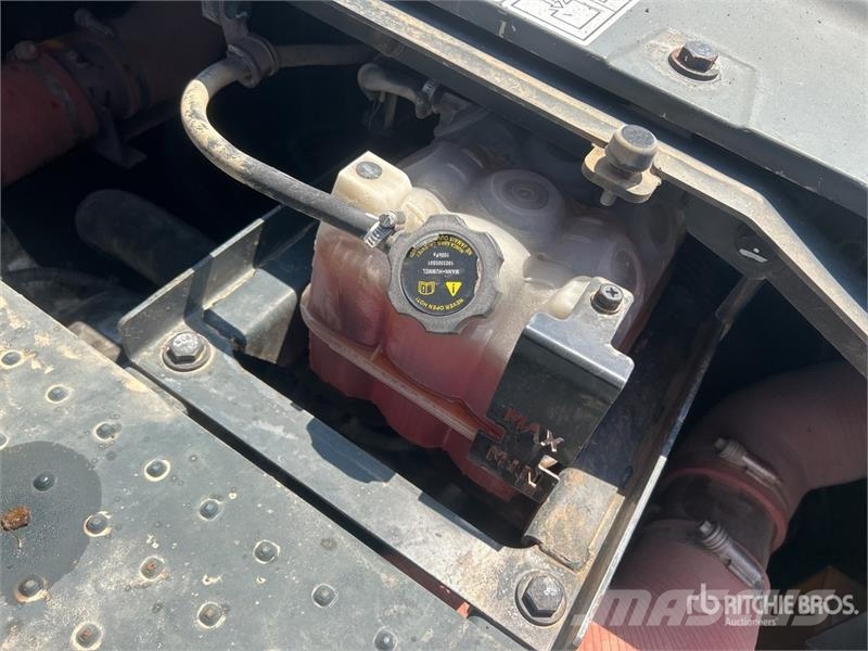 Hyundai HX480A L Bageri guseničari