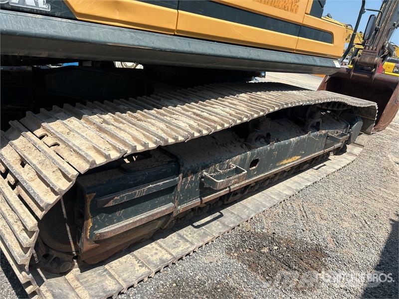 Hyundai HX480A L Bageri guseničari