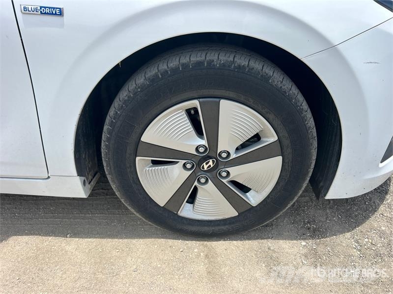 Hyundai Ioniq Hybrid Automobile Personbiler