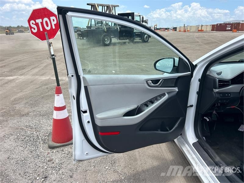 Hyundai Ioniq Hybrid Automobile Personbiler