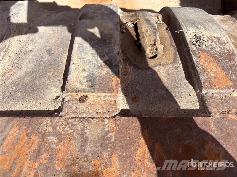 Hyundai R290LC-9 Long Reach Tracked Excavator (Inoperable) Bageri guseničari