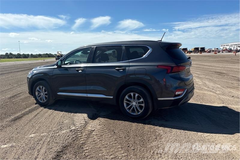 Hyundai Santa Fe AWD SUV 汽車