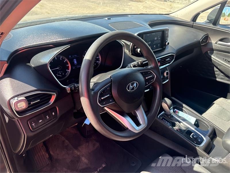 Hyundai Santa Fe AWD SUV 汽車