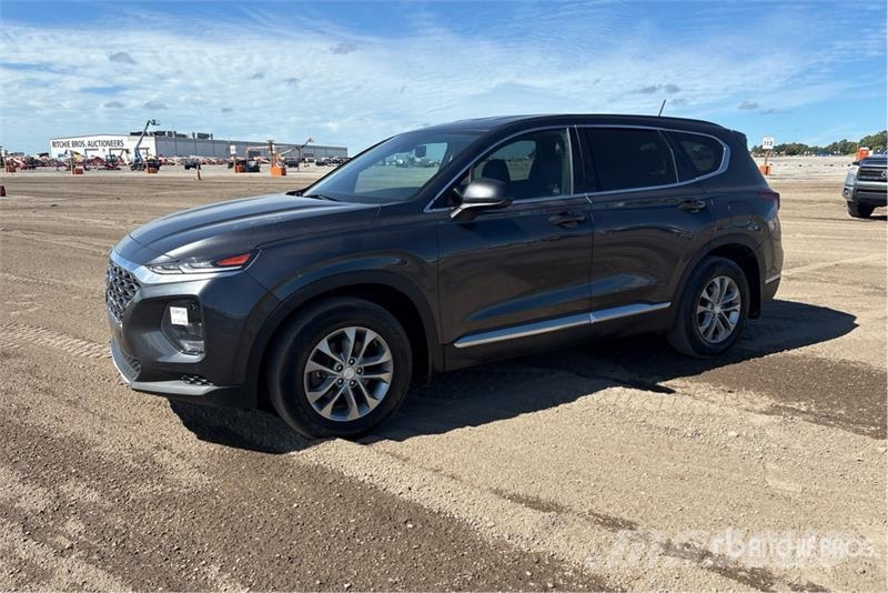 Hyundai Santa Fe AWD SUV 汽車