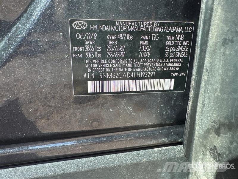 Hyundai Santa Fe AWD SUV 汽車