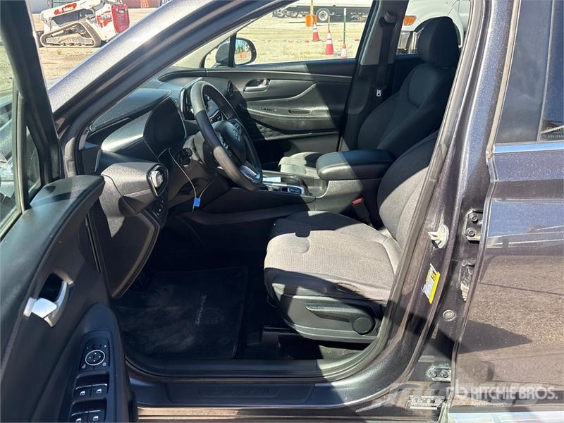 Hyundai Santa Fe AWD SUV 汽車