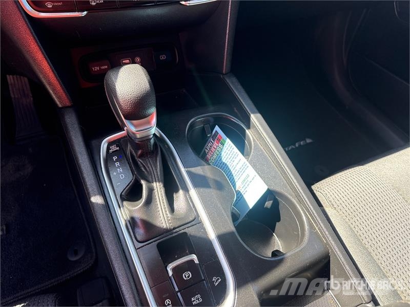 Hyundai Santa Fe AWD SUV 汽車