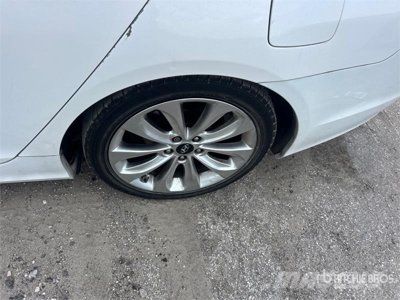 Hyundai Sonata Automobile Masini