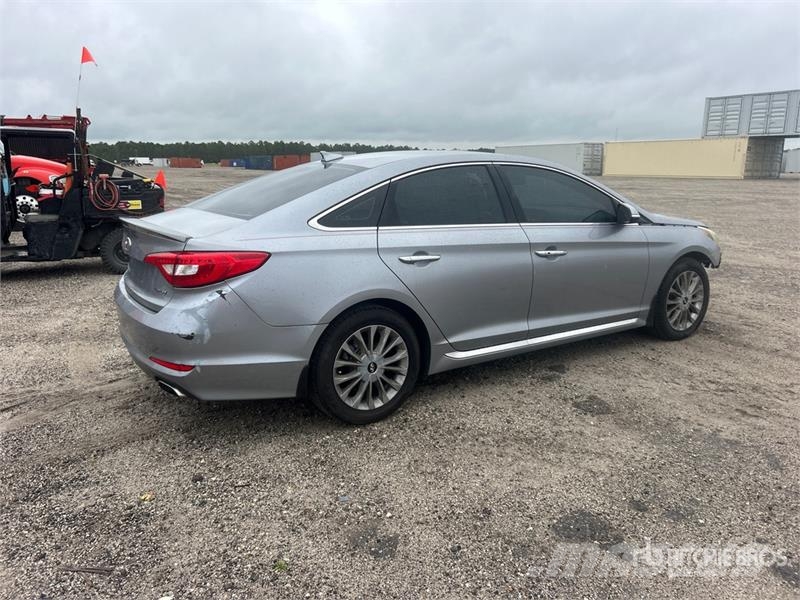 Hyundai SONATA Automobile Auto's