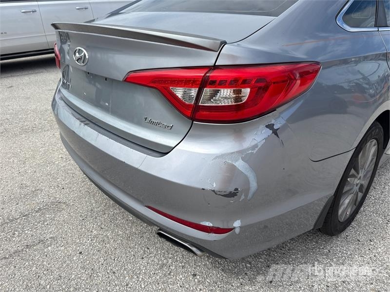 Hyundai Sonata Automobile Automobili