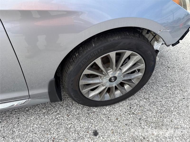 Hyundai Sonata Automobile Automobili