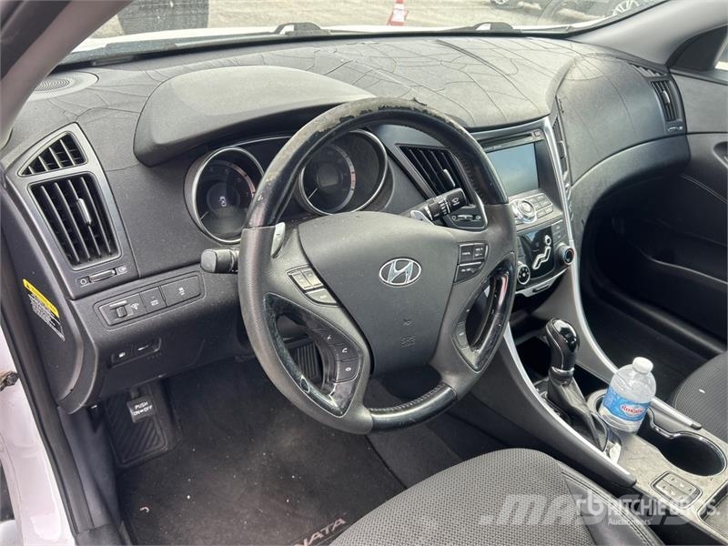 Hyundai Sonata Automobile Masini
