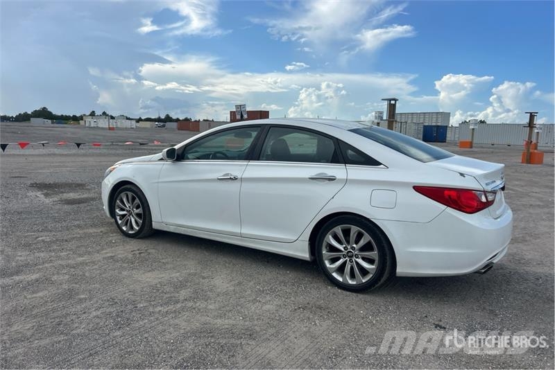 Hyundai Sonata Automobile Masini